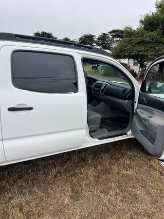 2006 Toyota Tacoma PreRunner V6 — photo 6