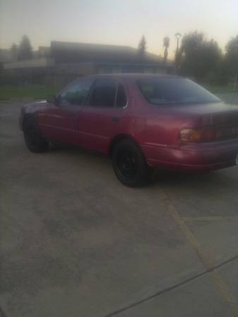 1992 Toyota Camry LE 4dr Wagon — photo 5