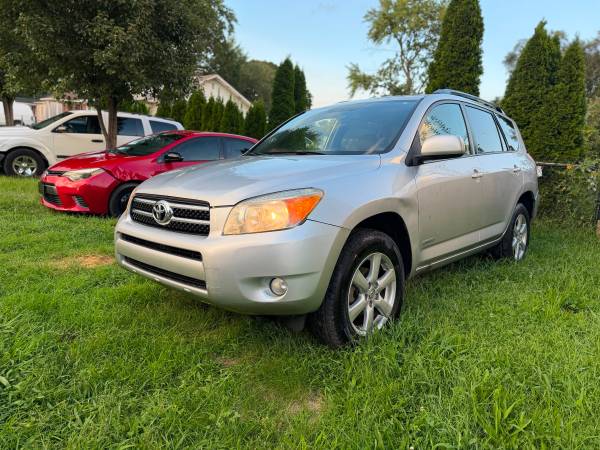 2007 Toyota Rav4 Limited 4x4 Automatic — photo 1