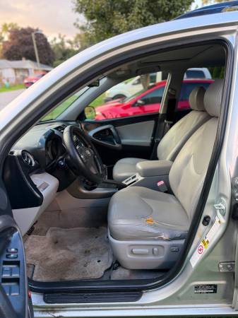 2007 Toyota Rav4 Limited 4x4 Automatic — photo 9