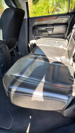 2012 Nissan Armada SL 4dr 4x2 Automatic — photo 11