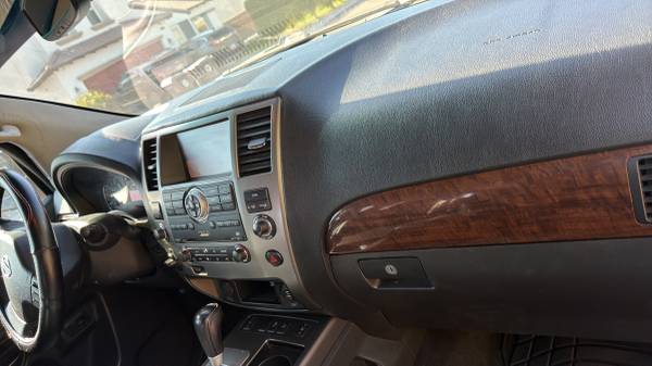2012 Nissan Armada SL 4dr 4x2 Automatic — photo 3