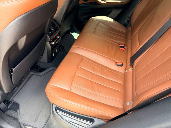 2015 BMW X6 sDrive35i — photo 11