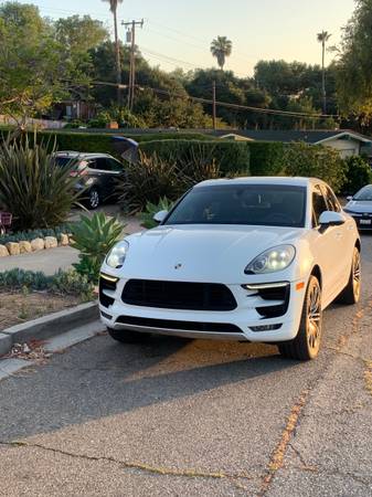 2015 Porsche Macan S 4dr All-wheel Drive Automatic — photo 4