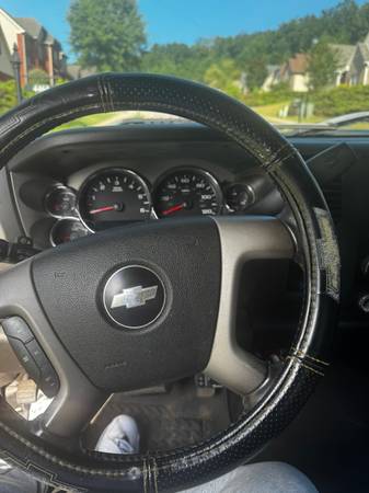 2009 Chevrolet Silverado 1500 LT 4x4 Regular Cab 8 ft. box 133 in. WB Automatic — photo 6
