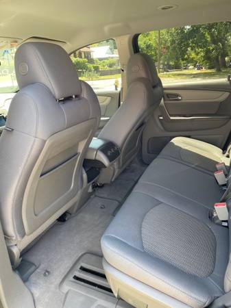 2014 Chevrolet Traverse LS All-wheel Drive Automatic — photo 7