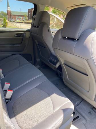 2014 Chevrolet Traverse LS All-wheel Drive Automatic — photo 8