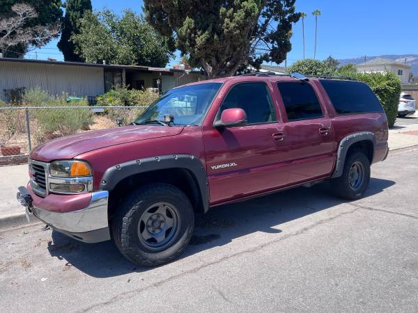 2002 GMC Yukon XL 2500 SLE 4dr 4x4 Automatic — photo 1