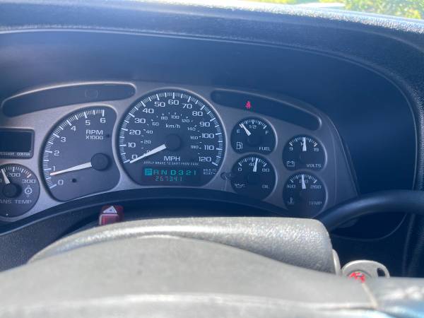 2002 GMC Yukon XL 2500 SLE 4dr 4x4 Automatic — photo 9