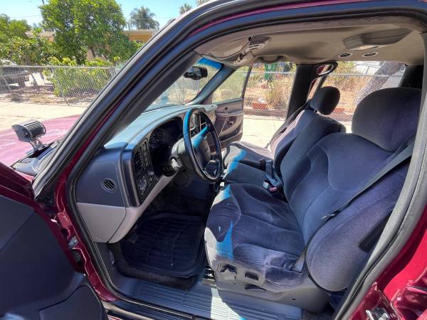 2002 GMC Yukon XL 2500 SLE 4dr 4x4 Automatic — photo 4