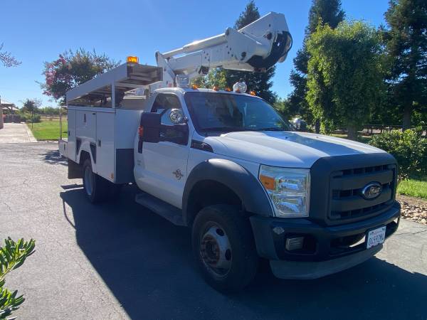 2012 Ford E 350 Super Duty XL Wagon Automatic — photo 3
