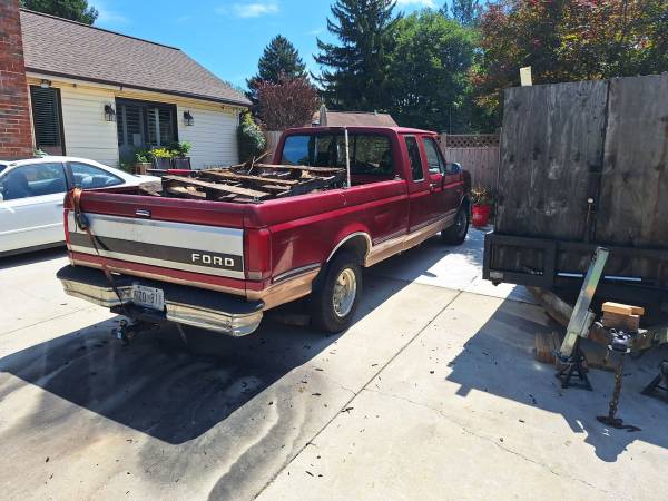 1995 Ford F 150 Base 2dr Eddie Bauer Standard Cab LB — photo 9