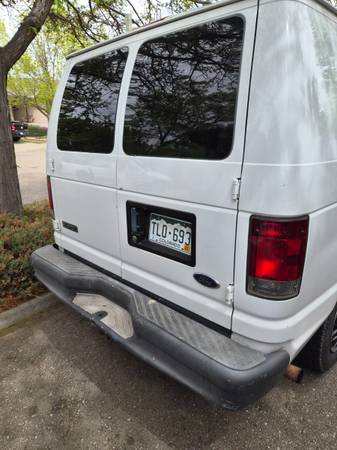 2003 Ford E 250 Commercial Cargo Van Automatic — photo 9