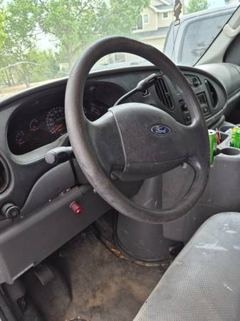 2003 Ford E 250 Commercial Cargo Van Automatic — photo 7