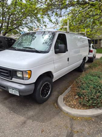 2003 Ford E 250 Commercial Cargo Van Automatic — photo 1