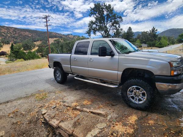 2003 Chevrolet Avalanche 2500 Base 4x4 Automatic — photo 10