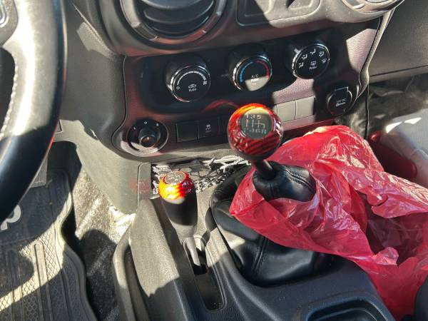 2014 Jeep Wrangler Sport 2dr 4x4 Manual — photo 4