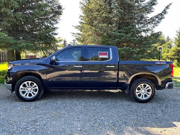 2022 Chevrolet Silverado 1500 LTZ — photo 4