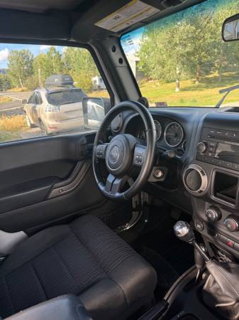 2012 Jeep Wrangler Sport — photo 12