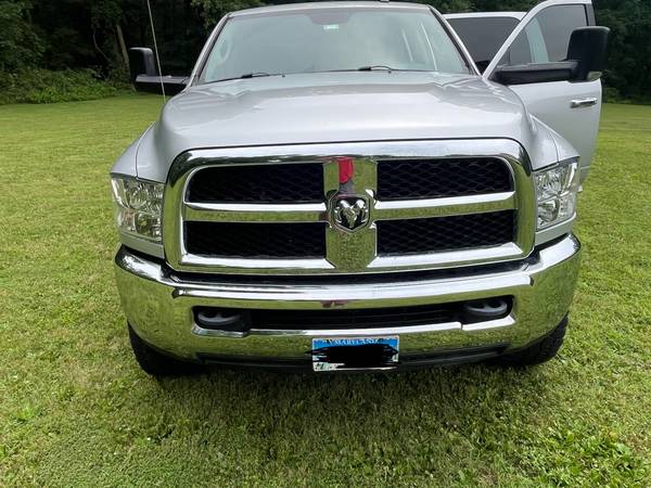 2014 RAM 2500 SLT 4x4 Mega Cab 160.5 in. WB Automatic — photo 11