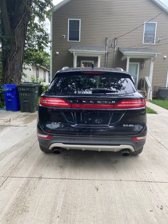 2016 Lincoln MKC Premier 4dr Front-wheel Drive Automatic — photo 2
