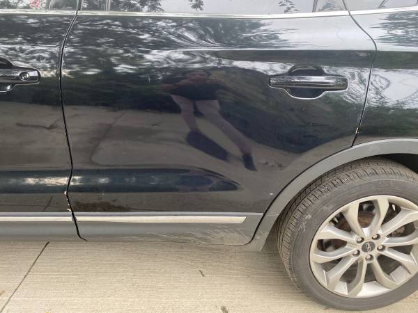 2016 Lincoln MKC Premier 4dr Front-wheel Drive Automatic — photo 5