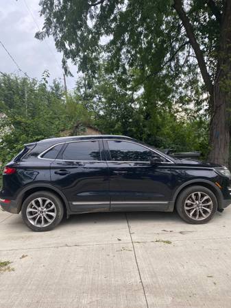 2016 Lincoln MKC Premier 4dr Front-wheel Drive Automatic — photo 3
