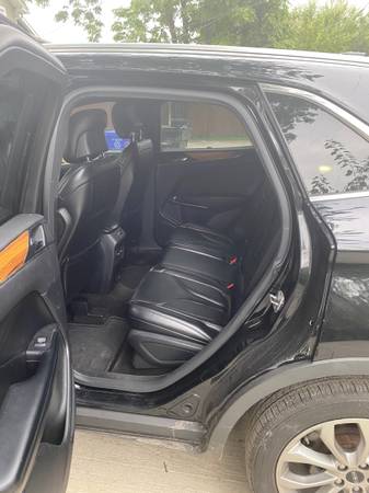 2016 Lincoln MKC Premier 4dr Front-wheel Drive Automatic — photo 10