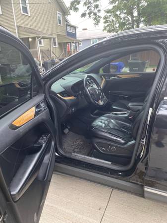 2016 Lincoln MKC Premier 4dr Front-wheel Drive Automatic — photo 9