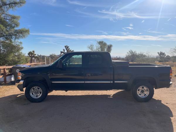 2002 GMC Sierra 1500hd SLE 4x4 Crew Cab 6.6 ft. box 153 in. WB Automatic — photo 1