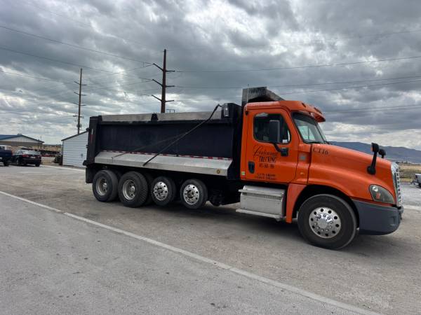 2016 Nissan Freightliner Axle — photo 4