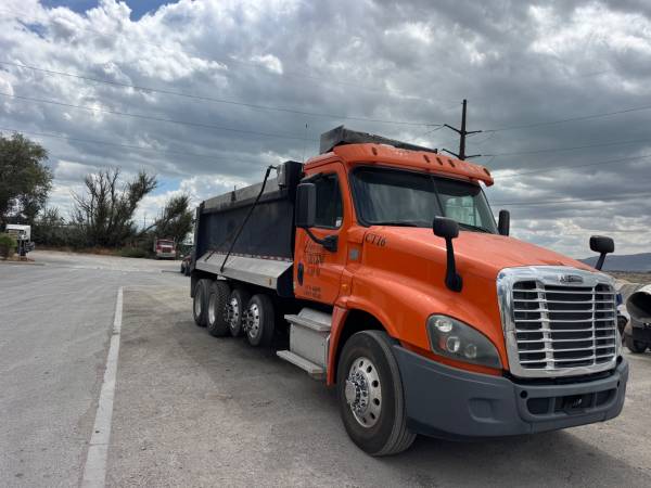 2016 Nissan Freightliner Axle — photo 3