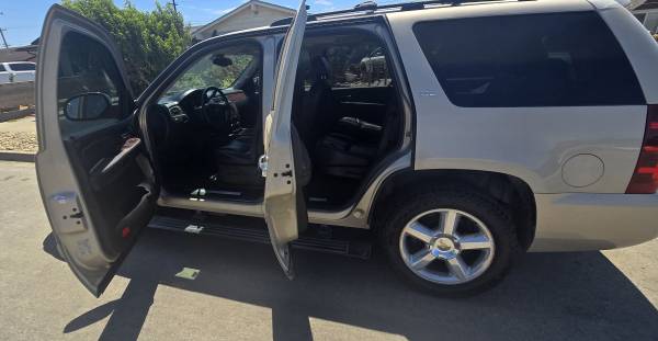 2007 Chevrolet Tahoe LTZ 4x2 Automatic — photo 8