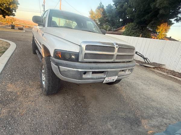 1998 Dodge RAM 2500 ST 4dr Extended Cab LB — photo 1