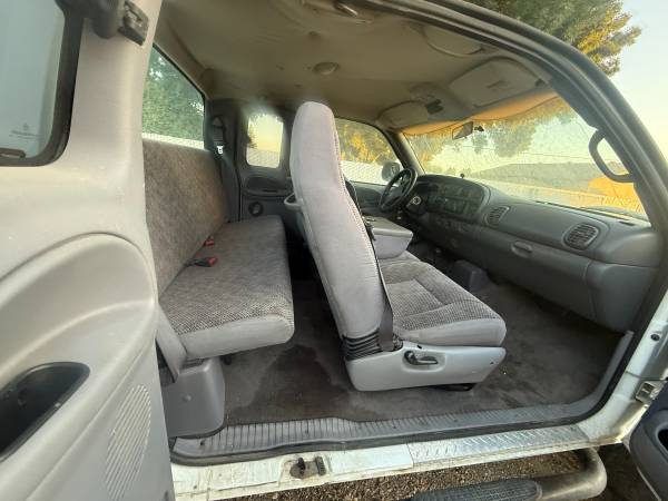 1998 Dodge RAM 2500 ST 4dr Extended Cab LB — photo 7
