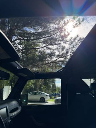2015 Jeep Wrangler Sport 2dr 4x4 Manual — photo 4