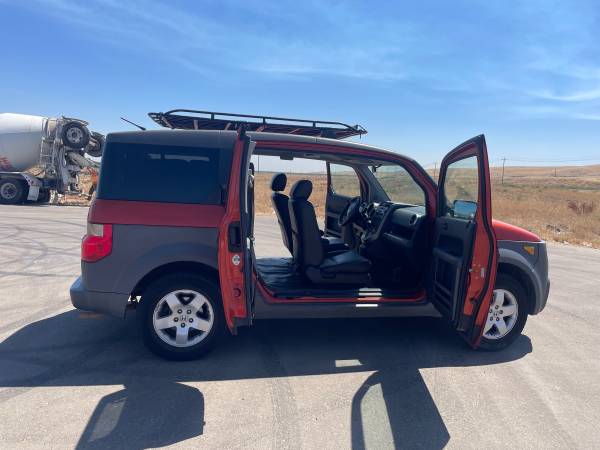 2004 Honda Element LX 4x4 Manual — photo 2