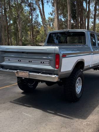 1976 Ford F250 Crew — photo 9
