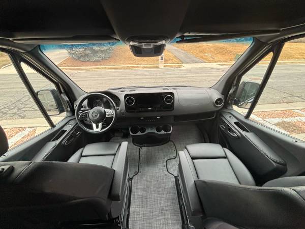 2022 Mercedes-Benz Sprinter 2500 High Roof I4 Sprinter 2500 Crew Van 170 in. WB Rear-Wheel Drive Automatic — photo 7