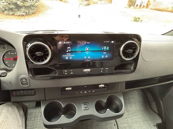 2022 Mercedes-Benz Sprinter 2500 High Roof I4 Sprinter 2500 Crew Van 170 in. WB Rear-Wheel Drive Automatic — photo 5