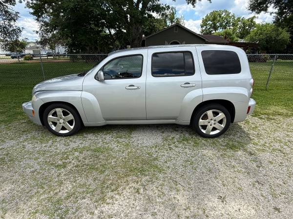 2011 Chevrolet HHR LT — photo 1
