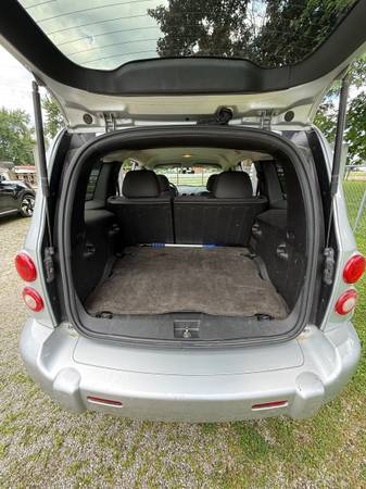 2011 Chevrolet HHR LT — photo 4