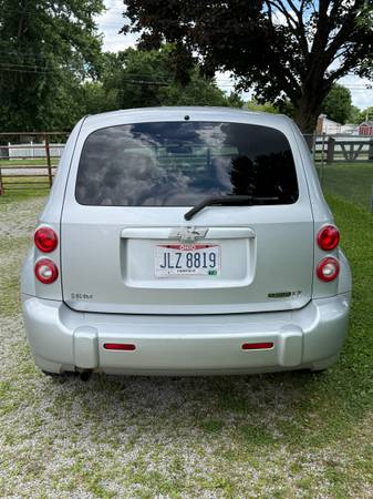 2011 Chevrolet HHR LT — photo 3