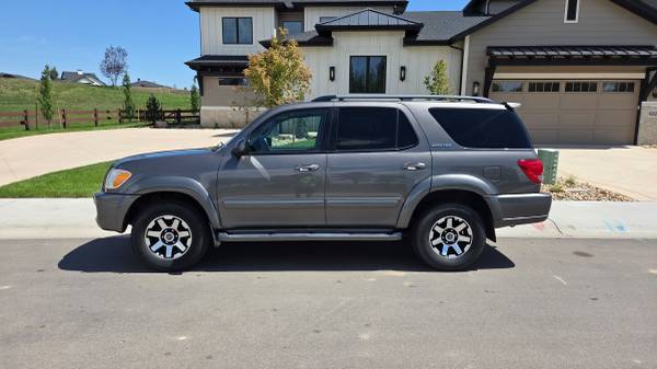 2006 Toyota Sequoia Limited V8 4x2 Automatic — photo 2