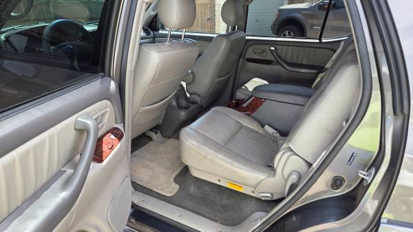 2006 Toyota Sequoia Limited V8 4x2 Automatic — photo 11