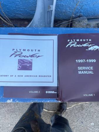 1999 Plymouth Prowler Base — photo 10