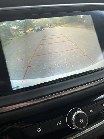 2018 Buick Enclave Base — photo 11
