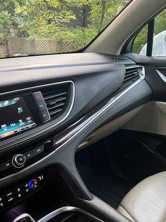 2018 Buick Enclave Base — photo 10