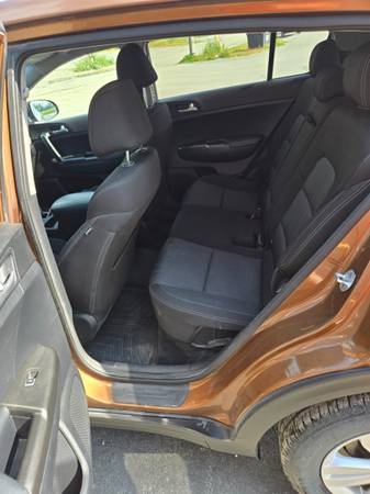 2017 KIA Sportage LX 4dr All-wheel Drive Automatic — photo 7