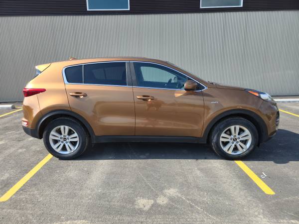 2017 KIA Sportage LX 4dr All-wheel Drive Automatic — photo 2